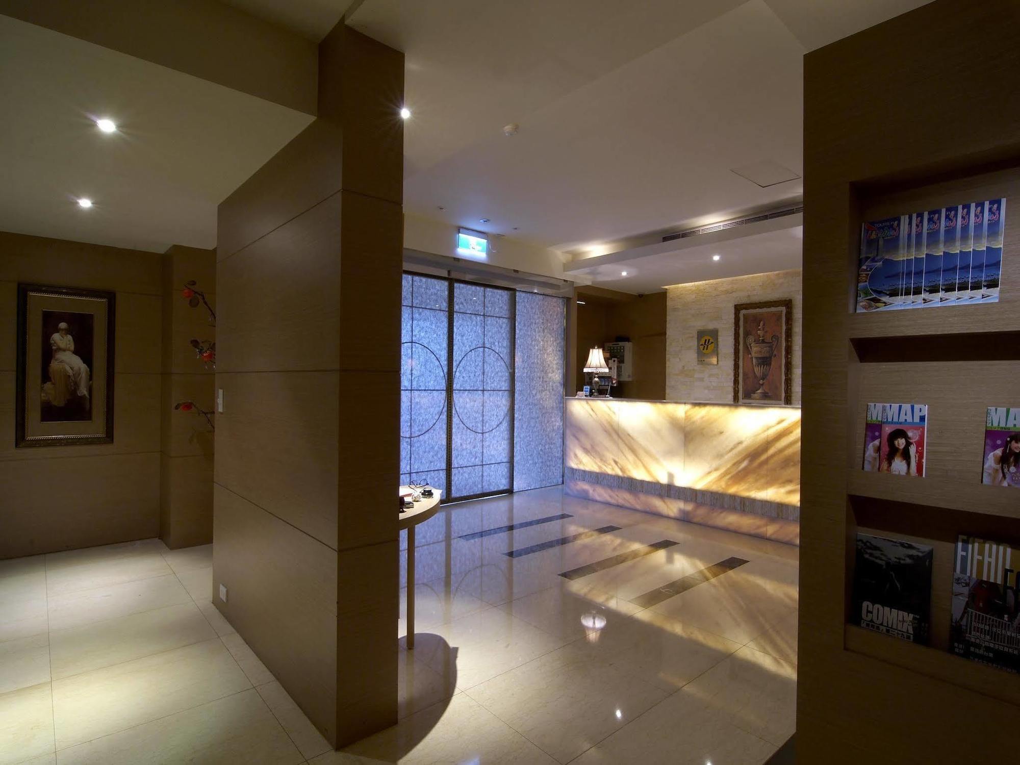Khách sạn Lotty 3*